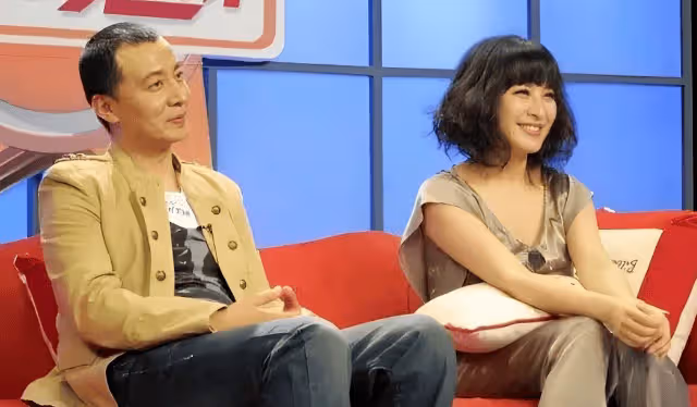 54歲「林相」和小9歲的妻子相伴19年,于洋只有作品,沒有緋聞