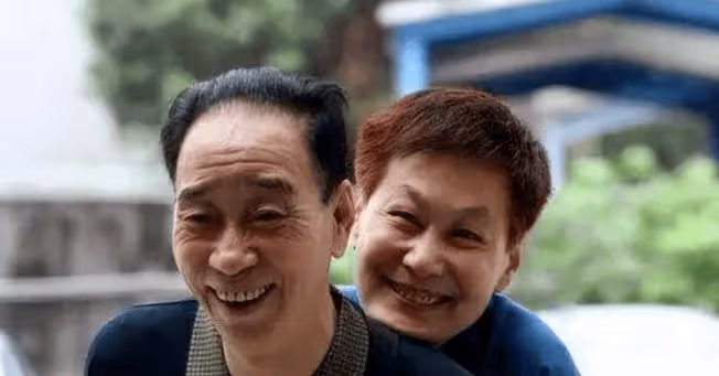 她9歲成名,拒絕和張國榮同台,再婚嫁70歲恩師,背後太辛酸