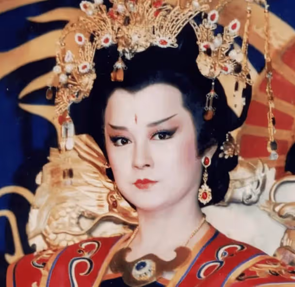 22歲結婚,相守8年後分開,他想再續前緣,她果斷拒絕:婚姻的苦,吃一次就夠