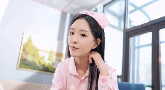 汪小菲自爆驚人內幕!張穎穎兩救其命,為何翻臉如仇?真相令人心驚!