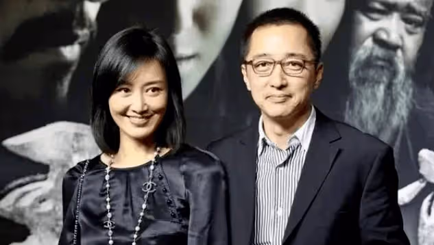 她曾是央視最美主持人,24歲主持春晚,辭職後當演員,47歲憑《長風渡》翻紅!