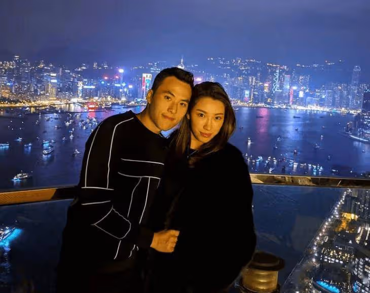 賭王前兒媳離婚後大曬性感!網友羨慕有錢沒老公!遭回覆:沒得選
