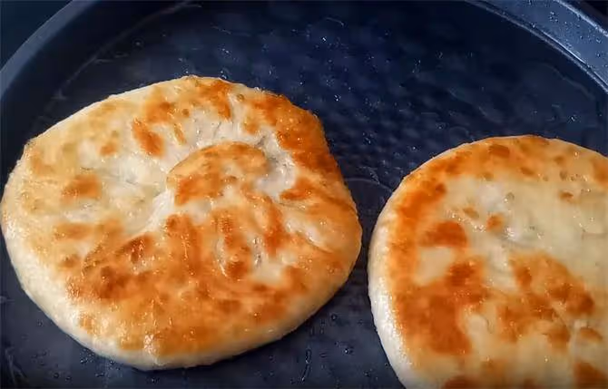 千層小糖餅,香甜柔軟,層次豐富,不用發麵,做法簡單快速