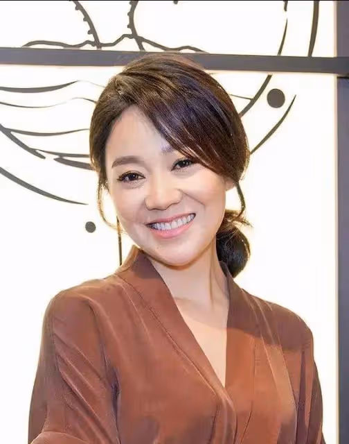 16歲豪門少爺戀上老媽子?張柏芝崩潰住院,背後真相驚人!