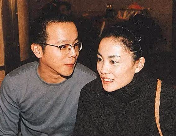 16歲豪門少爺戀上老媽子?張柏芝崩潰住院,背後真相驚人!