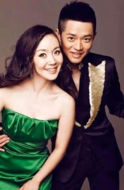 揭秘鳳凰傳奇曾毅:23年默默守護的女人,竟是她?!
