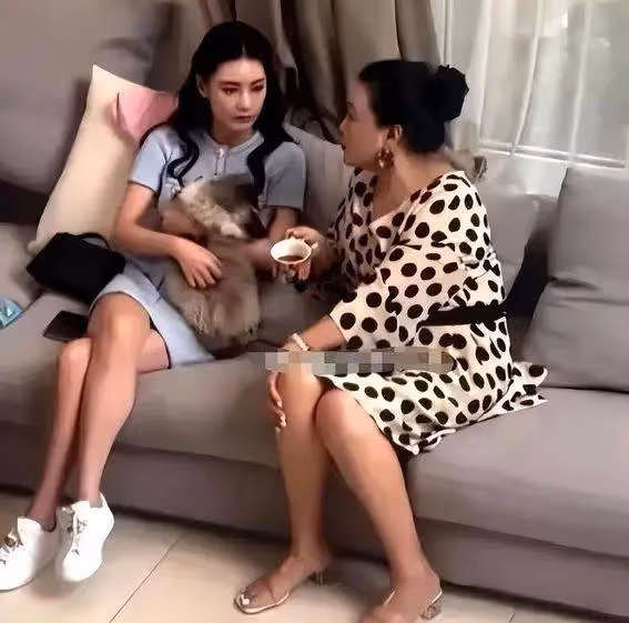 張蘭喜當奶奶！馬筱梅從小三到孕媽，汪小菲的甜蜜親吻藏不住