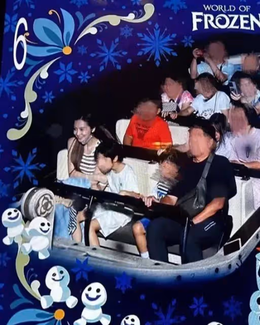 震驚!Baby帶娃游迪士尼暴露3個驚人細節,網友:這才是真正的星媽!