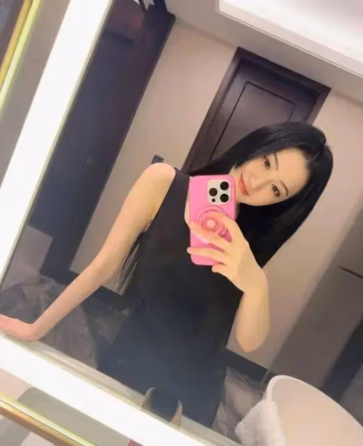36歲景甜衛生間自拍驚艷全網,這3個細節讓她比20歲更美!