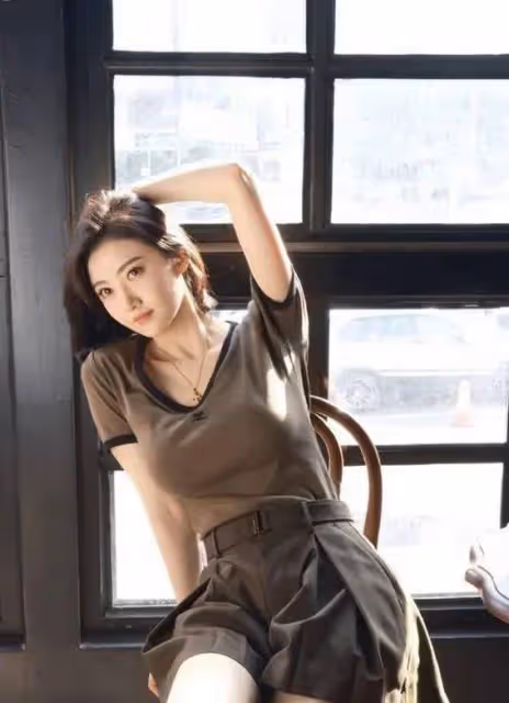 36歲景甜衛生間自拍驚艷全網,這3個細節讓她比20歲更美!
