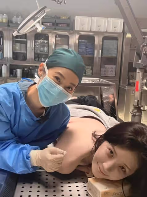 好拼!前TVB小花利穎怡露背扮死屍,只遮下半身稱是最大尺度演出