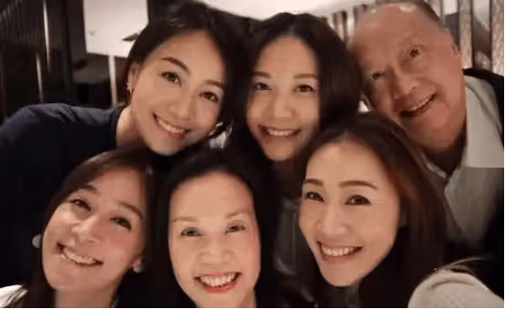 網友辣評一家子狐狸精轉世!前TVB爭議小花二姐曬大尺度照片,疑似回應網友抨擊