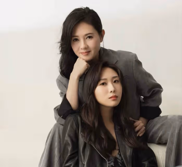 女神李麗珍女兒正式出道,母女倆合拍廣告,網友:還是媽媽更漂亮