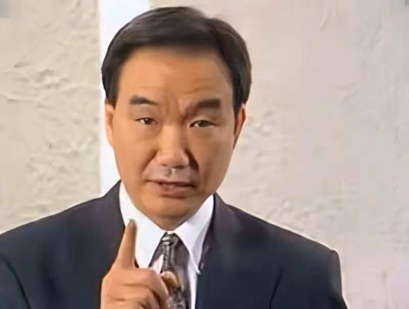 突傳噩耗!香港知名主持人被曝離世,移民加拿大深居簡出多年