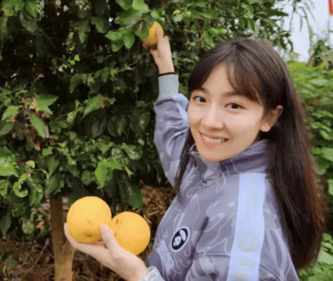 她是胡歌都捧不紅的女演員,因為名字太難念,出道12年一直不紅