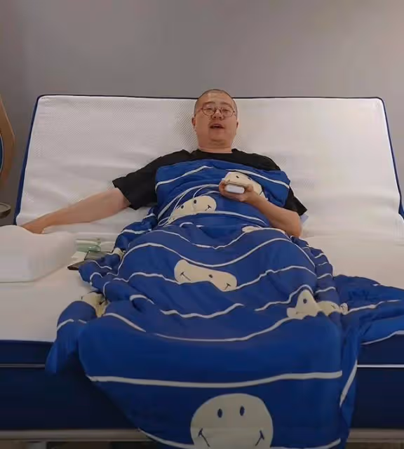 消失的李誕，活成了直播間裡的男閨蜜