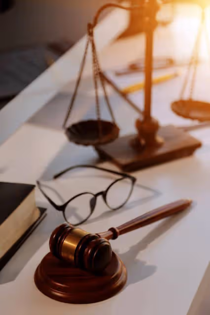 男子遭圍毆持刀反殺被判故意傷害,案件引發熱議