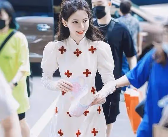 張予曦真人驚艷全場!王思聰前女友中的顏值天花板,3個細節曝光