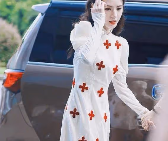 張予曦真人驚艷全場!王思聰前女友中的顏值天花板,3個細節曝光
