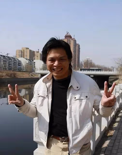 周星馳同窗變如花,61歲半身癱瘓逆襲!李健仁復出背後的秘密