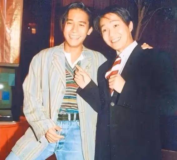 周星馳同窗變如花,61歲半身癱瘓逆襲!李健仁復出背後的秘密