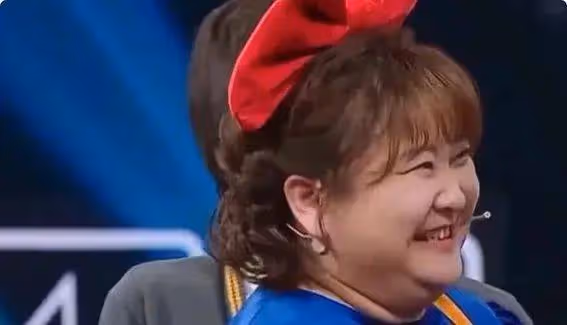 賈玲瘦身神話破滅?活動生圖曝光 網友:這是我的真實寫照!