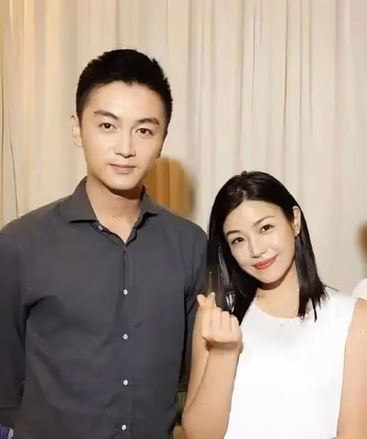 張凌赫白鹿分手內幕曝光!敖瑞鵬插足?3大細節揭秘娛樂圈情感迷局
