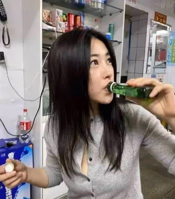 朱珠40歲生日趴曝光!素顏醉酒、義大利性感照,她的人生贏家秘訣是…