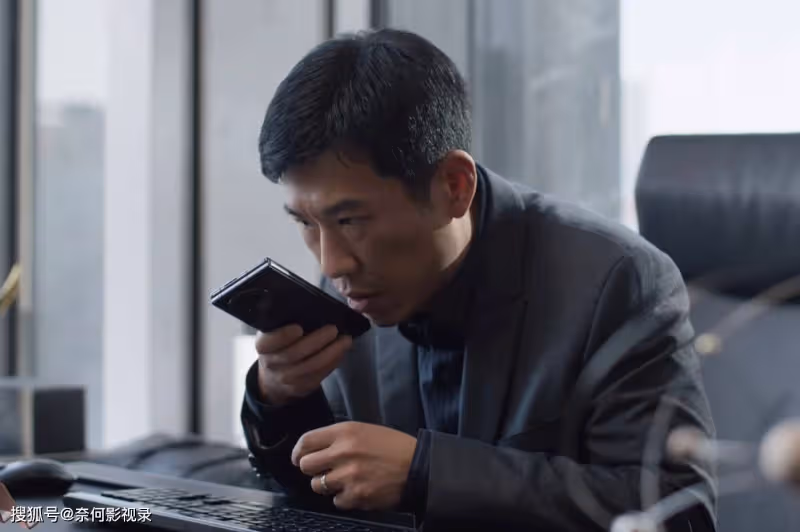 《凡人歌》直到百萬年薪的那偉被開除,才明白,王睿智發瘋的真相