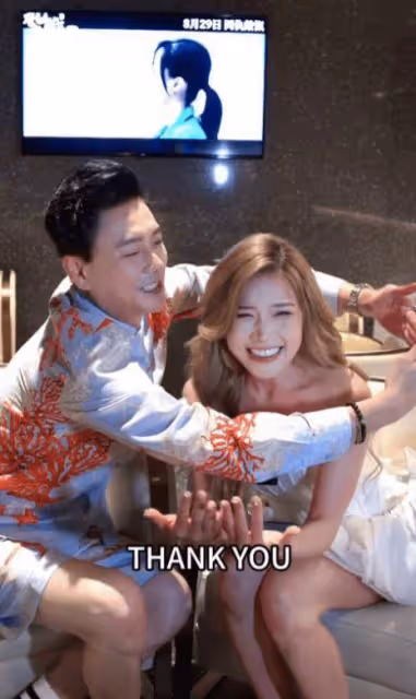 TVB當紅男星與性感網紅擁抱!一個動作顯紳士風度!還當場拒絕對方當女友!