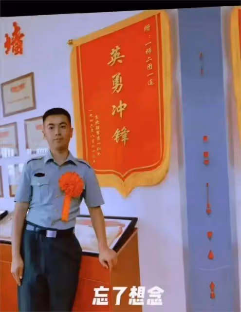 青島路虎女逆行,暴打退伍軍人後逃逸!身份被扒,官方通報!