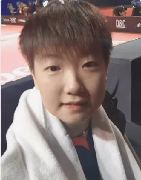 孫穎莎首登時尚大刊封面!又酷又萌!何德何能,何其榮幸!