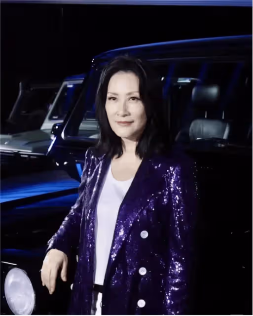 TVB前花旦新照被指撞臉田震，被問回巢拍劇大賣關子，強調從未退圈