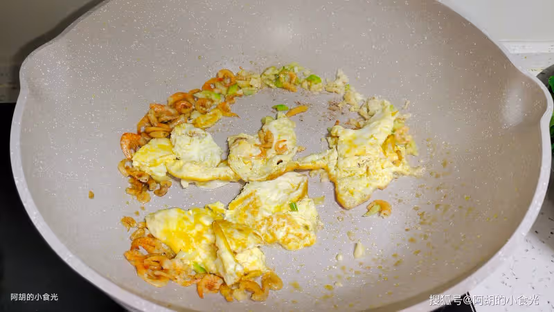 黃瓜、苦瓜靠邊站,秋天此菜敞開吃!時令鮮蔬隨手煮,湯和菜都有了、特鮮嫩