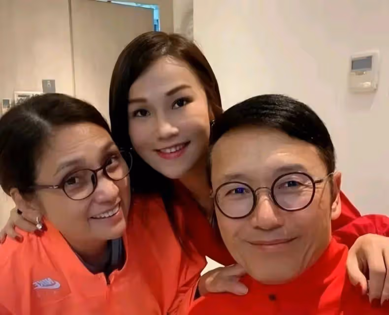 TVB「星二代」曬性感美照,身材絕佳拒絕靠父蔭,獨身闖蕩好萊塢