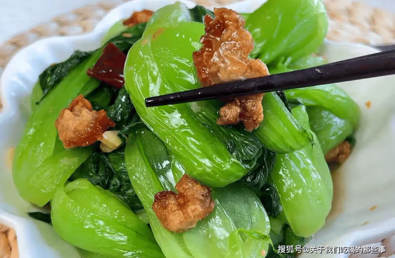 熬豬油,用油熬還是用水熬?教您正確做法,雪白香濃,1年不壞