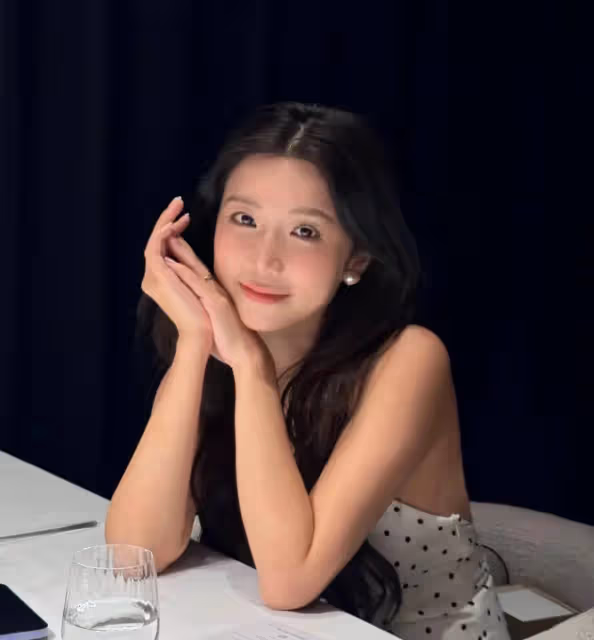 羅拉髮長文澄清,她依然和王能能在一起!評論區被吐槽聲淪陷了!