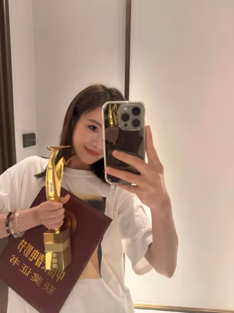 24歲李庚希獲金鹿獎影后:堅定向前,不負熱愛,她的回應太圈粉了!