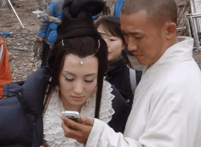 聶遠:一婚娶美女演員,二婚娶小9歲美女粉絲,妻子300萬生活費,活成人生贏家