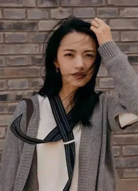 44歲姚晨狂野蛻變!當紅女神竟為音樂節放飛自我?網友:認不出了!
