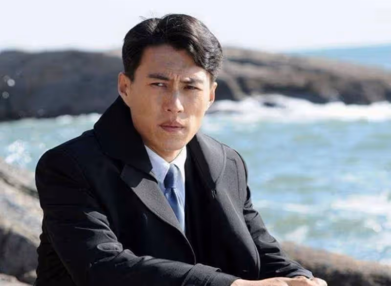 靳東晉升正廳幹部真相曝光,我終於明白:人只有這樣才能真正的體面