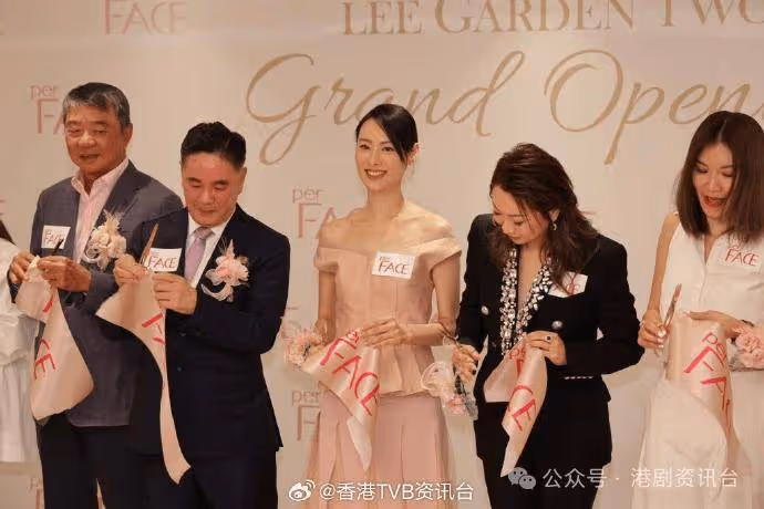 梁洛施看書自學X教育教仔難開口！感情問題一律答順其自然