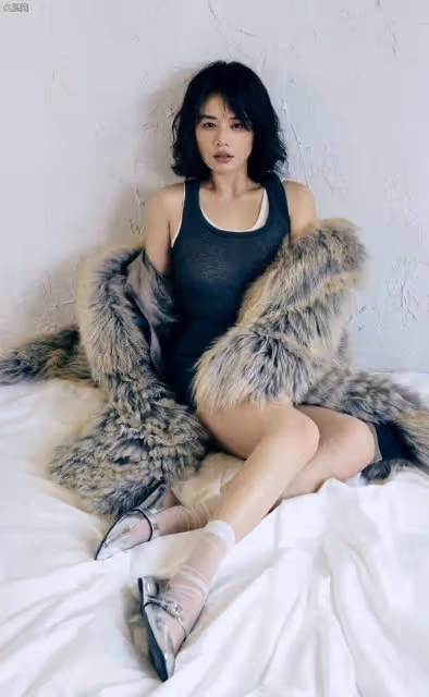 馬思純靚麗寫真露出事業線！膚白貌美大長腿太性感火辣