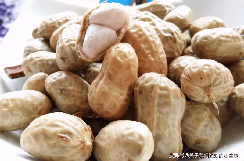 做水煮花生,牢記「多加4料、多加2步」,花生更好吃,香濃入味