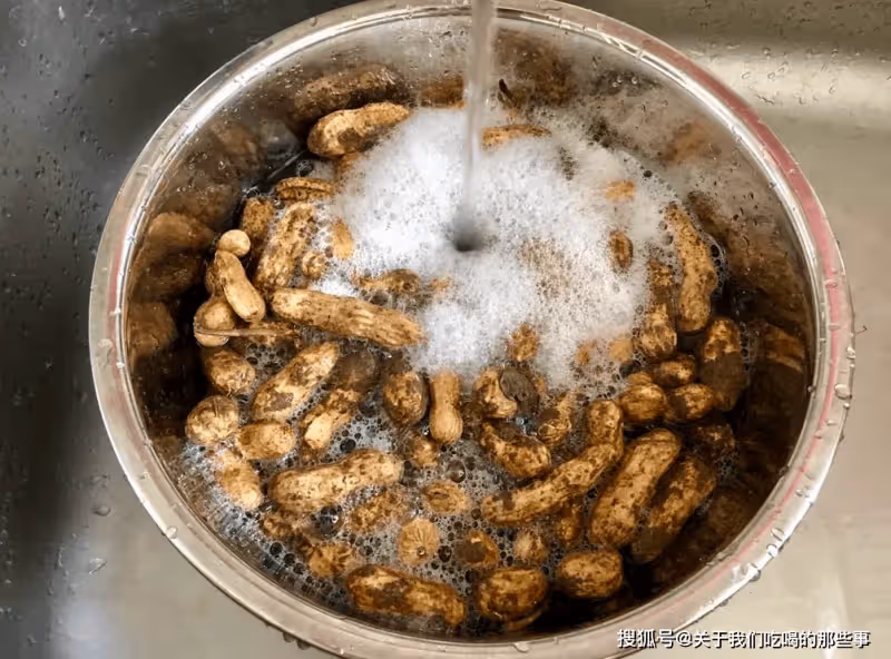 做水煮花生,牢記「多加4料、多加2步」,花生更好吃,香濃入味