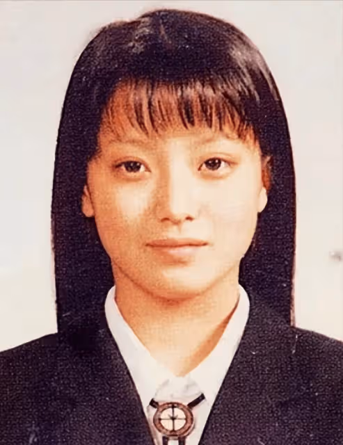 金喜善因女兒丑被懷疑整容,說長開就好了,結果12年後被打臉了!