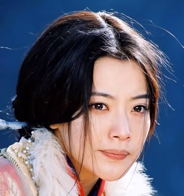 金喜善因女兒丑被懷疑整容,說長開就好了,結果12年後被打臉了!