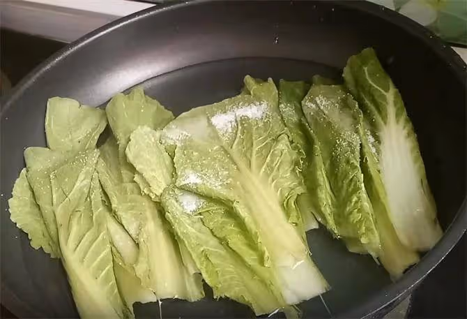 油潑褲帶面,只要注意這兩點,你也能把面抻的很長,還不會扯斷