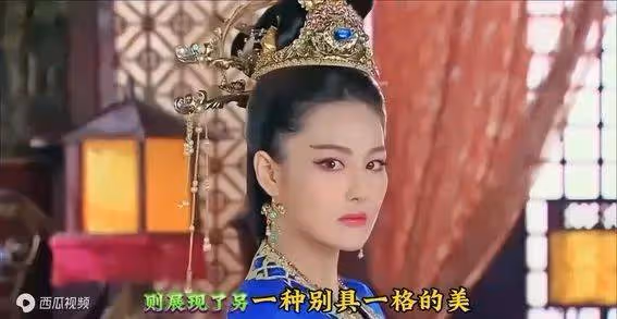 范冰冰驚艷變身！古風盤發配蜂腰長裙，網友：不愧是現代蘇妲己
