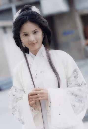 李若彤宣布結婚?新郎被指似劉德華,曾苦戀富商10年陷抑鬱!